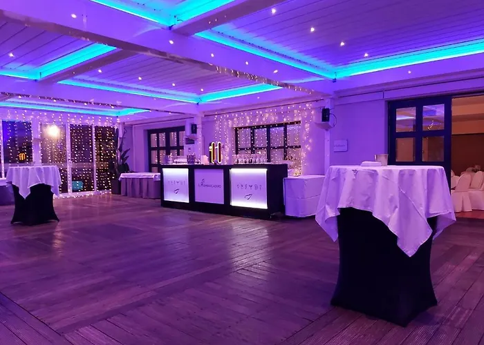 Abba Euskalduna מלון 4*